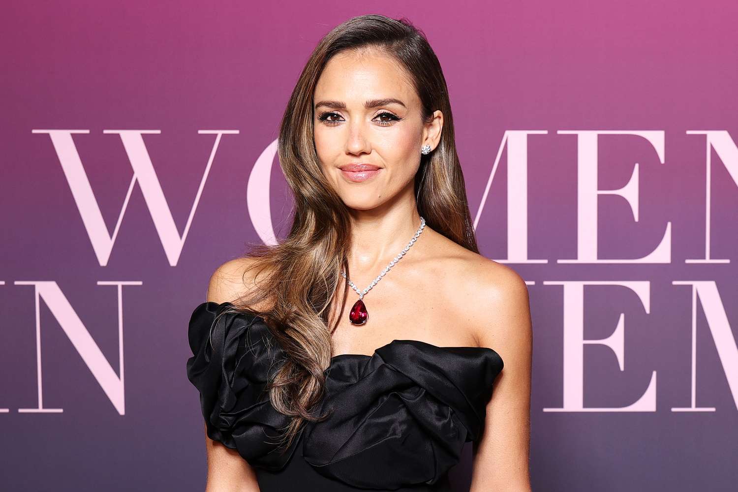 Jessica Alba’s Must-Have Going-Out Outfit: Here’s How to Copy It