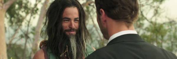 Chris Pine's hilarity unmasked in the Stretch gag reel