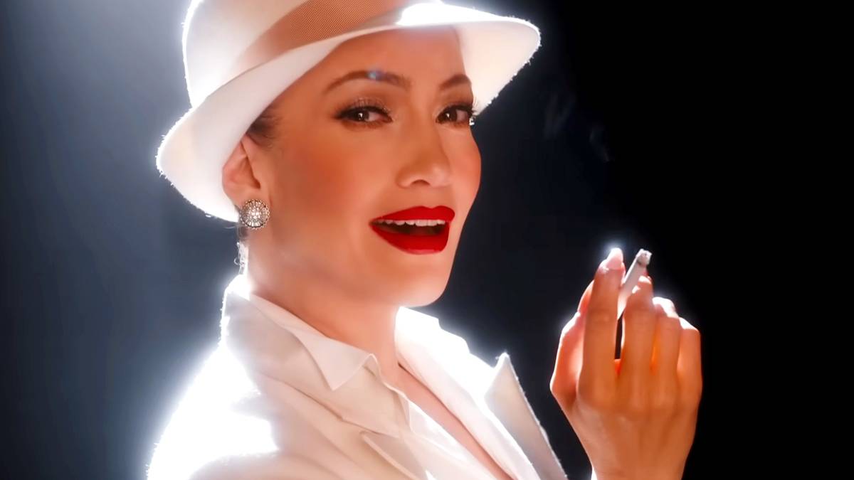 Jennifer Lopez Talks Back to Oscar Buzz for Kiss of the Spider Woman