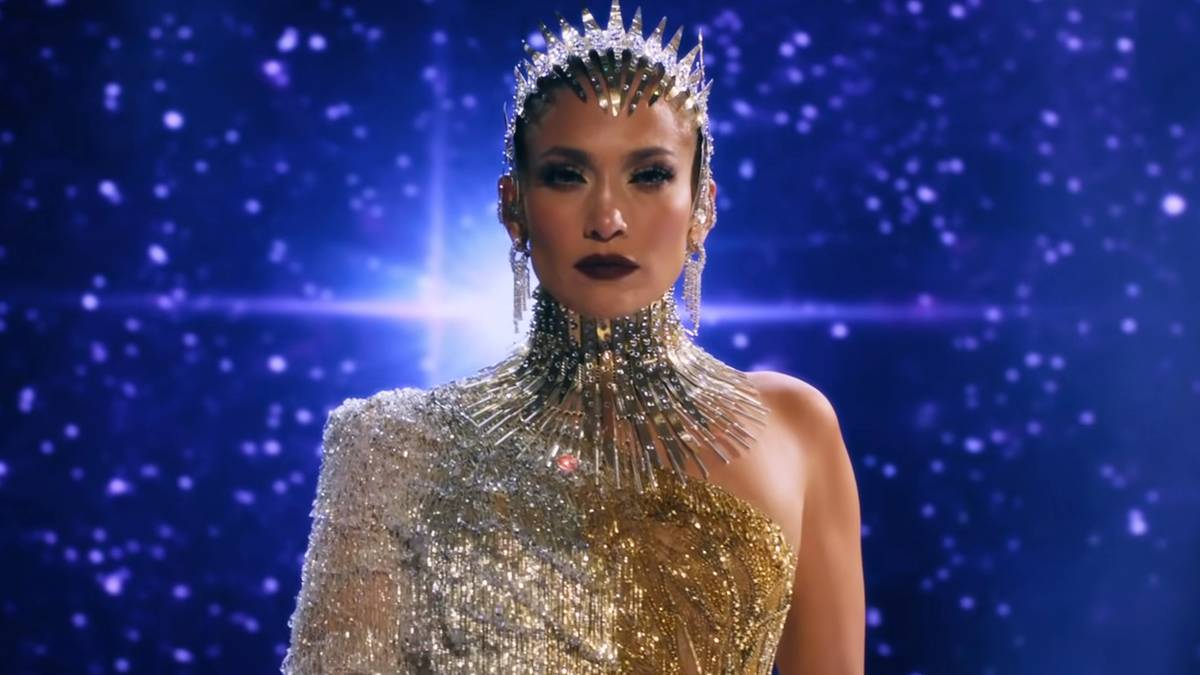 She-Hulk’s Director Dreams of J.Lo Joining the Marvel Universe