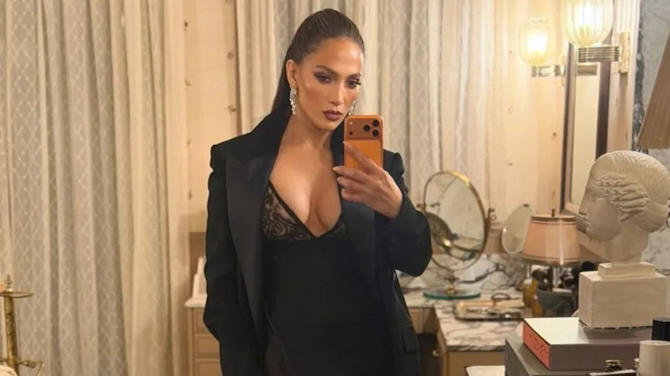 Jennifer Lopez's Bodysuit Shocker: Bold Cutout Steals the Show