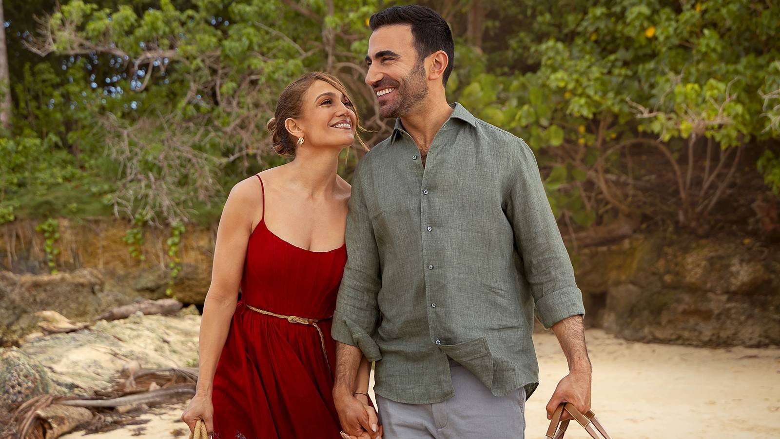 Netflix Debuts First Look at Jennifer Lopez and Brett Goldstein's Rom-Com