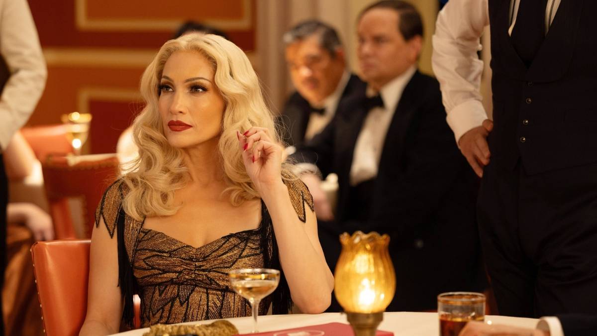Watch Jennifer Lopez Bring Old-School Glamour to 'Kiss of the Spider Woman' Trailer