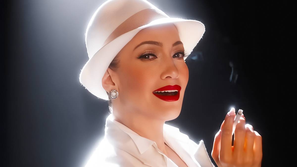 Jennifer Lopez Dazzles in Show-Stopping New Role at 'Kiss of the Spider Woman'