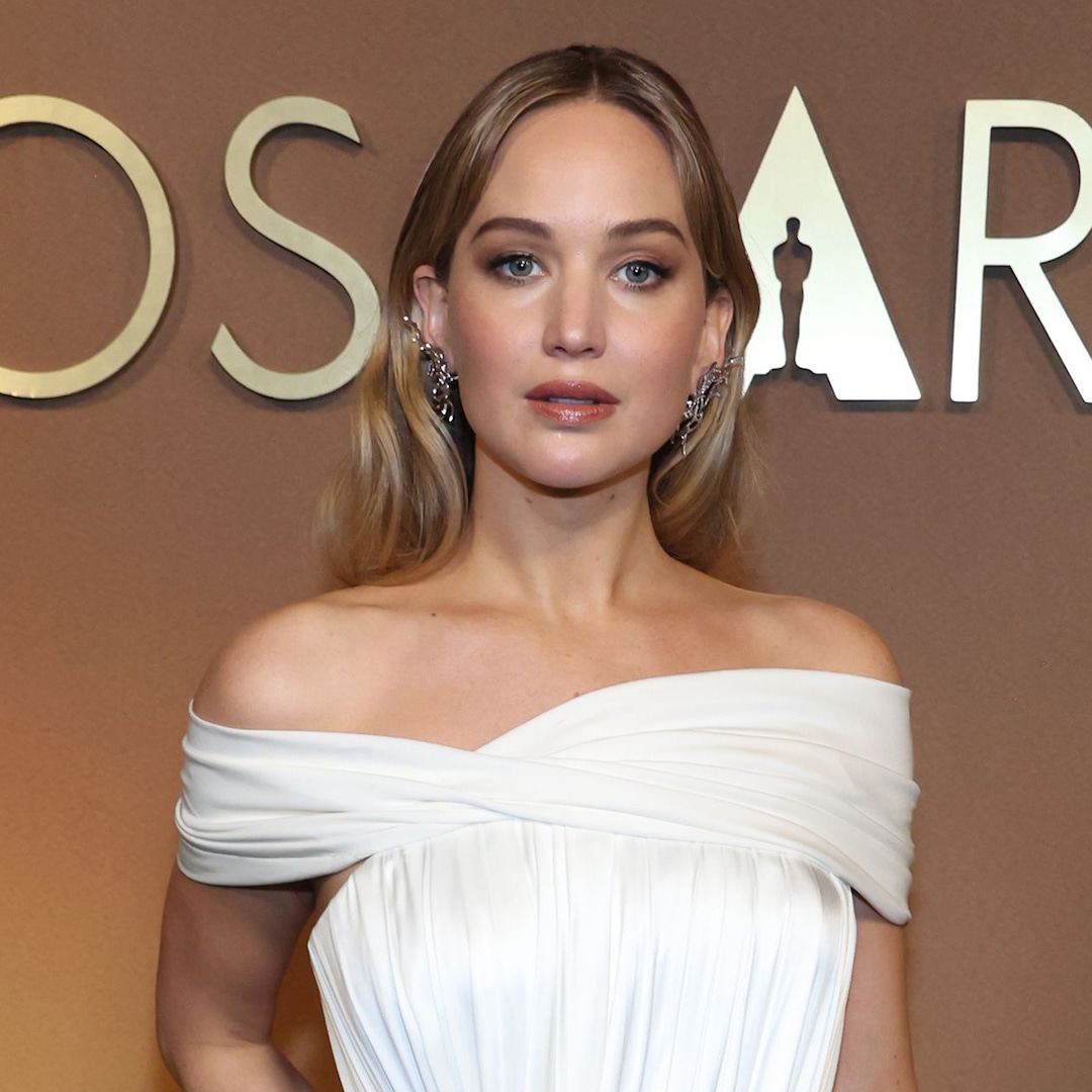 Jennifer Lawrence Gets Real About "Mortifying" Dance Lessons with Robert Pattinson and Why She Won't Touch Up Her Cellulite
