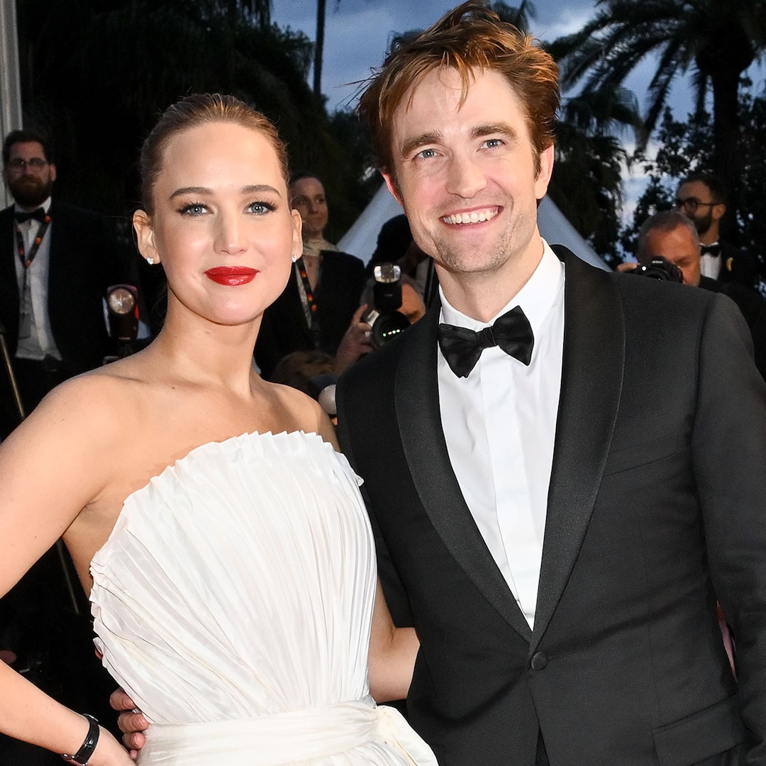 Jennifer Lawrence and Robert Pattinson Get Candid About Their 'Embarrassing' Sex Scenes: 'Now, Do It Naked'