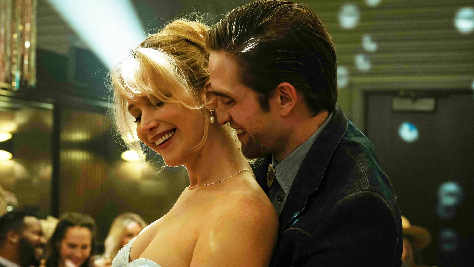 Jennifer Lawrence and Robert Pattinson Reveal Their Wildest First Day On Set Ever