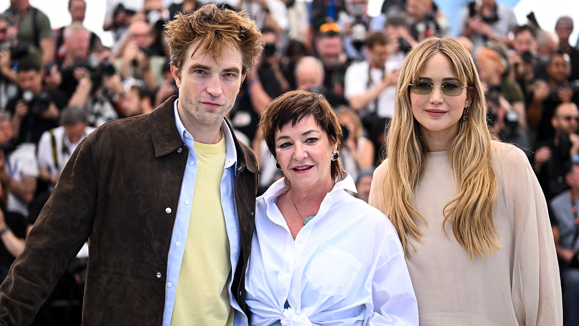 Jennifer Lawrence Confirms Secret Pregnancy While Filming Intense Thriller!
