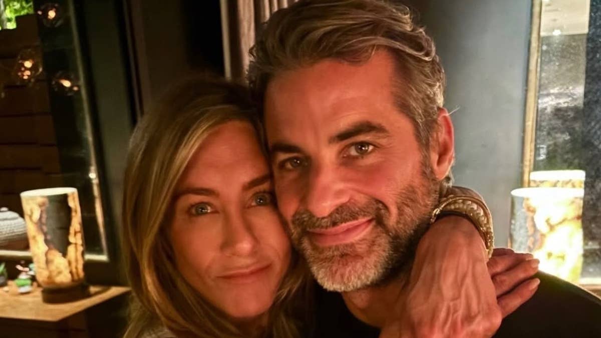 Inside Jennifer Aniston’s Romantic Weekend with Jim Curtis