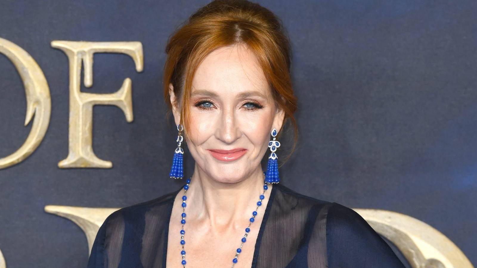 J.K. Rowling’s Heated Online Response to Emma Watson Draws Attention