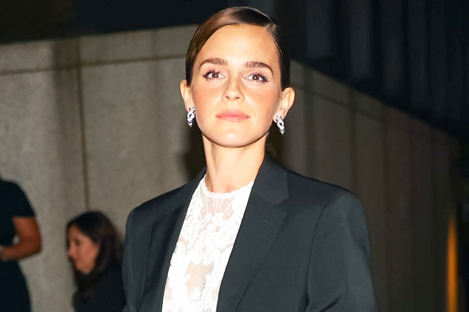 Emma Watson Criticizes Unattainable Hollywood Beauty Standards After a 'Survivor' Experience