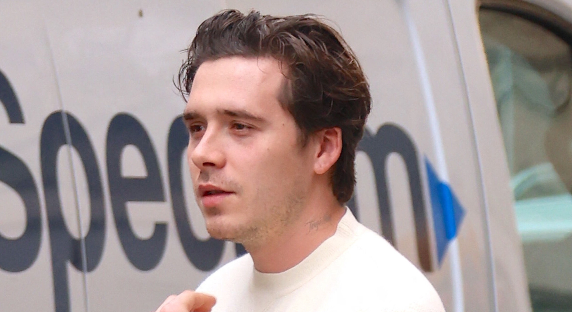 ‘Call your parents!’: Brooklyn Beckham cruelly trolled over family feud in new photos
