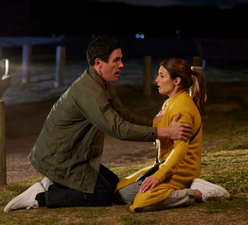 Home and Away SHOCK: John Forced Out After DIY Disaster – Moves in with Leah & Justin!