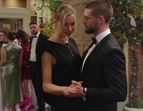 Dawn ATTACKS Graham Before Her Wedding! | Emmerdale